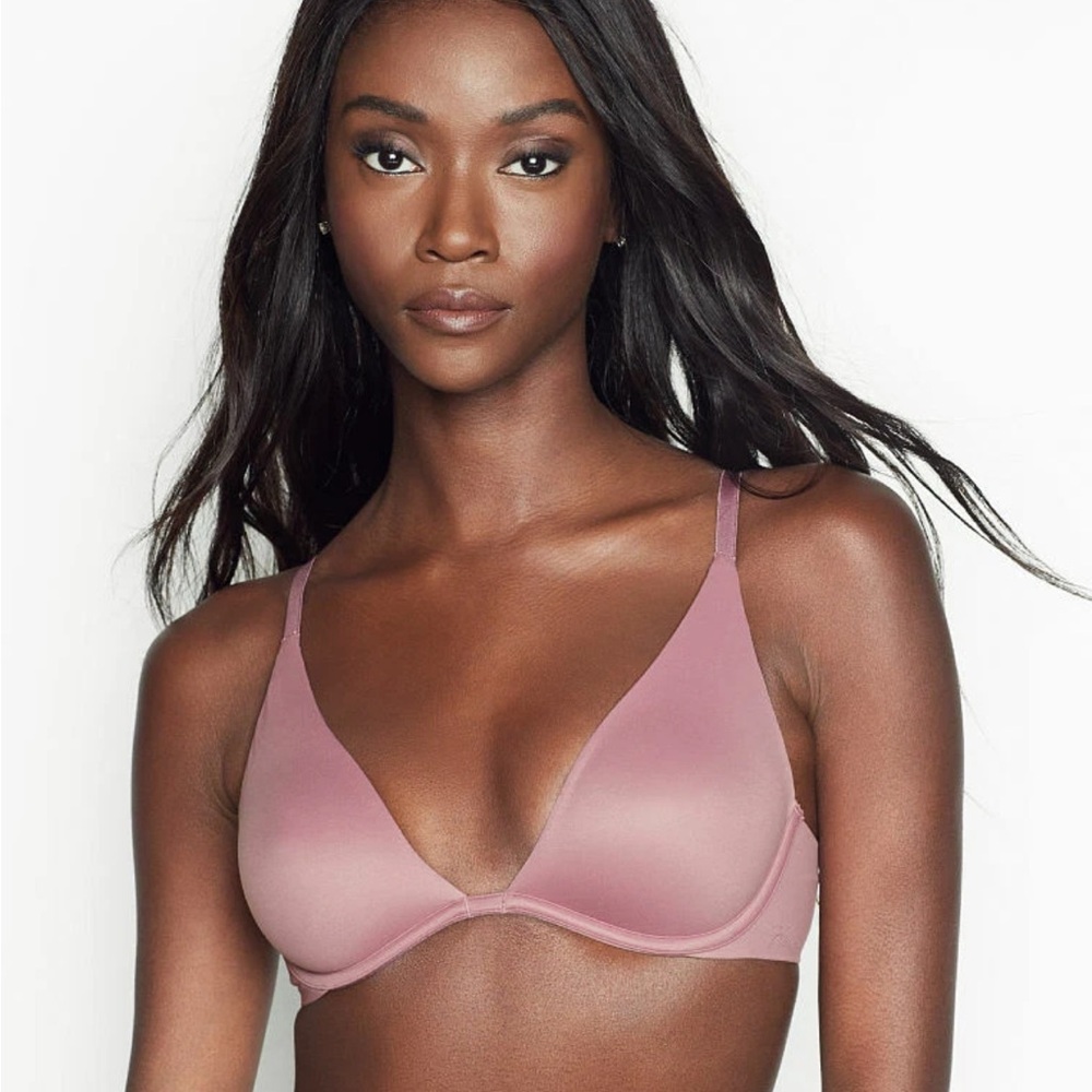 Victoria's Secret Incredible Unlined Plunge Bra NEW 32DD